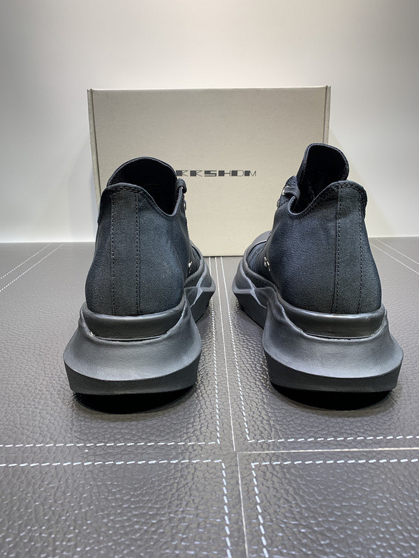 RO Sneakers