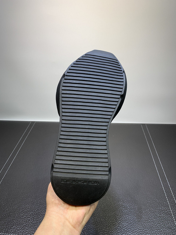 RO Sneakers