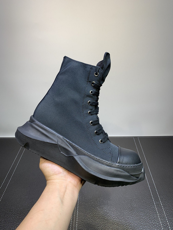 RO Sneakers