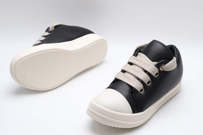 RO Sneakers