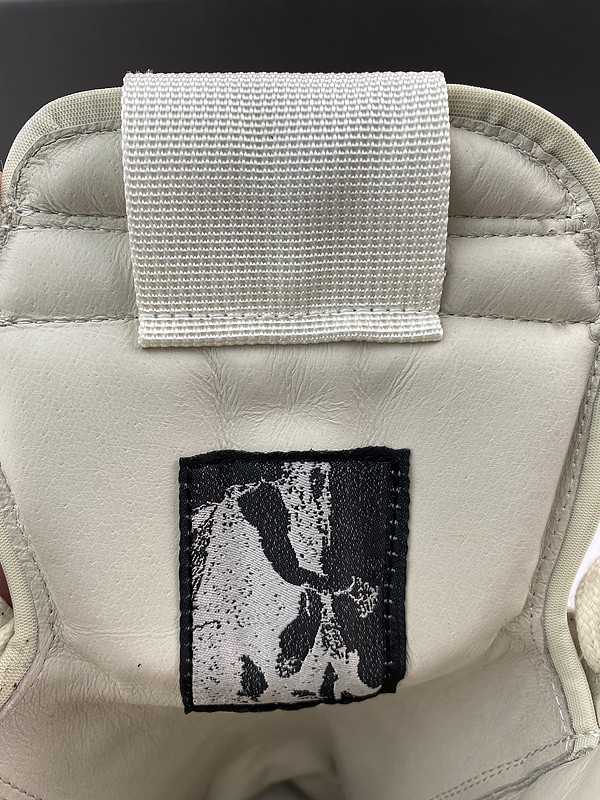 RO Sneakers