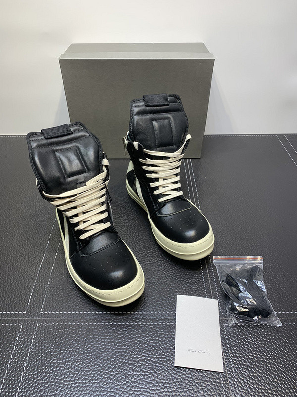 RO Sneakers