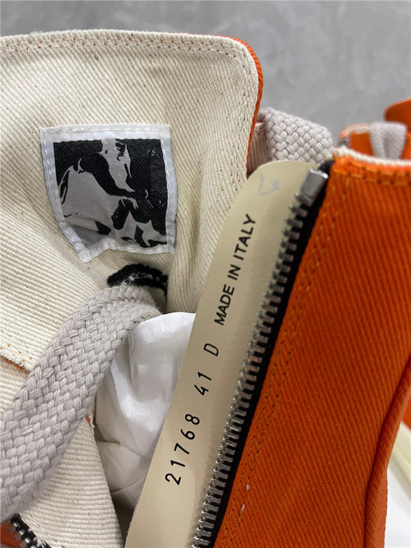 RO Sneakers