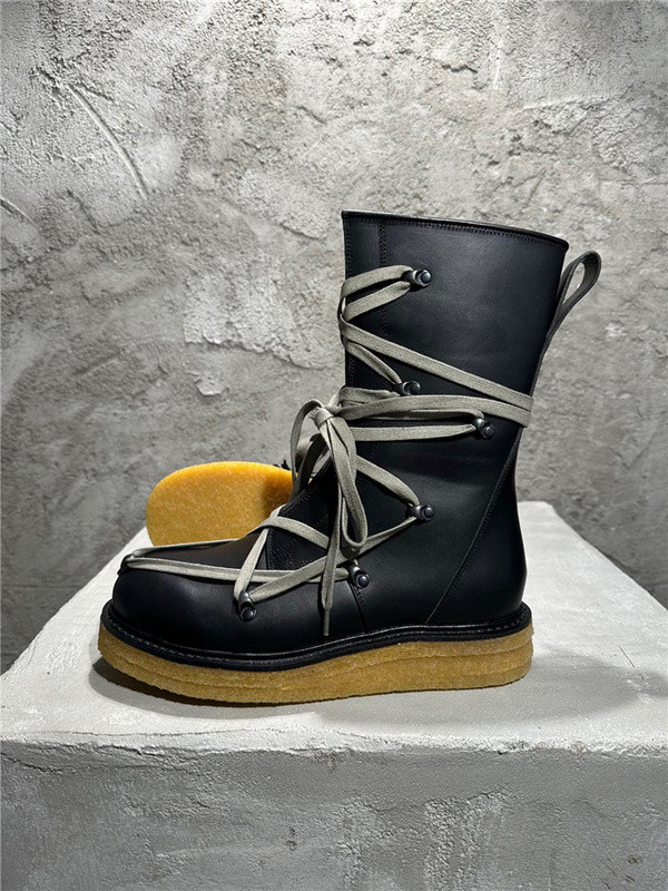 RO Sneakers