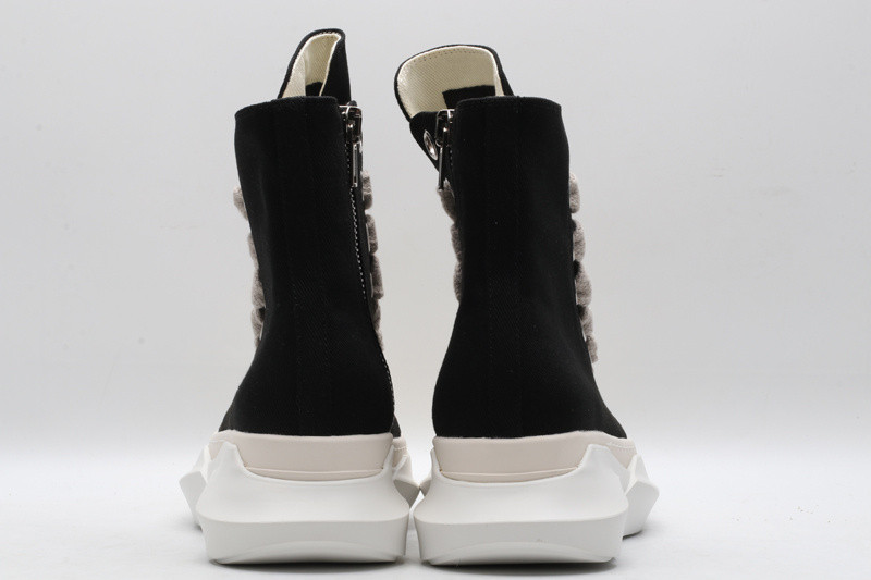 RO Sneakers