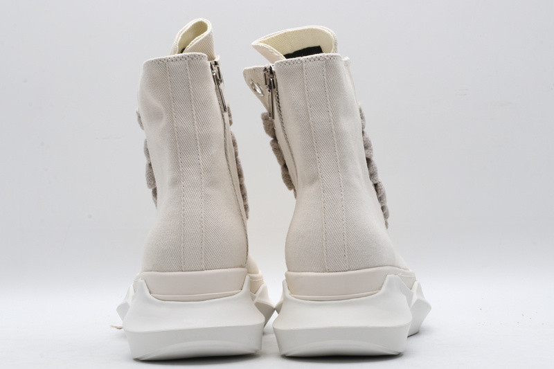 RO Sneakers