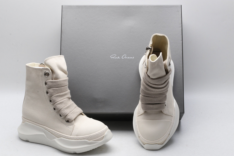 RO Sneakers