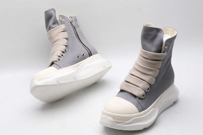 RO Sneakers