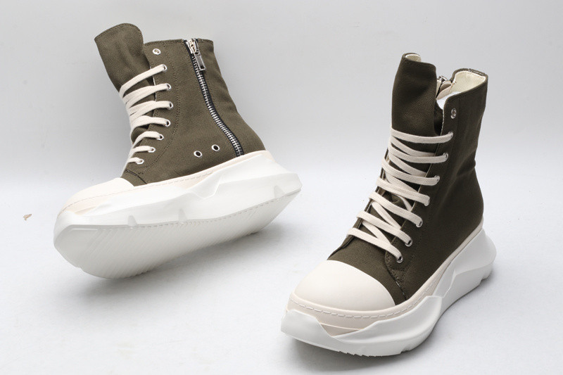 RO Sneakers