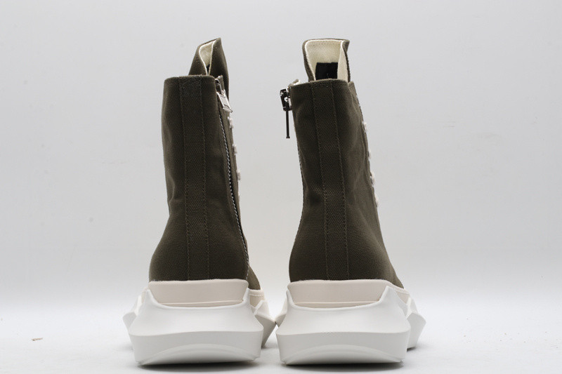 RO Sneakers
