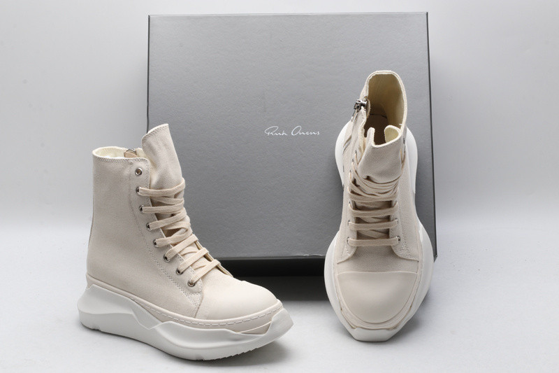 RO Sneakers