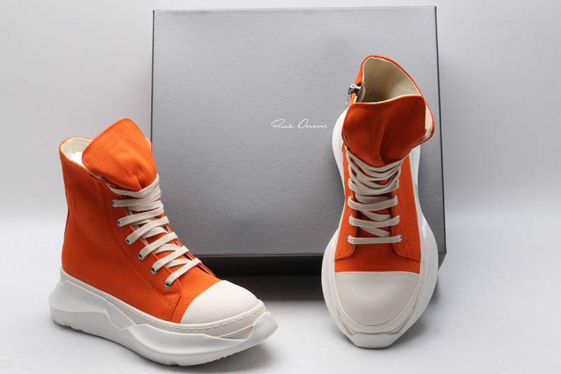 RO Sneakers
