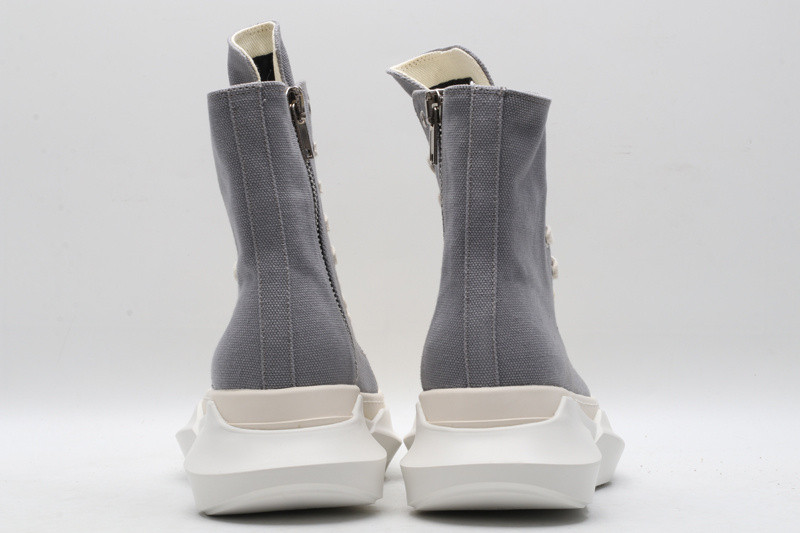 RO Sneakers