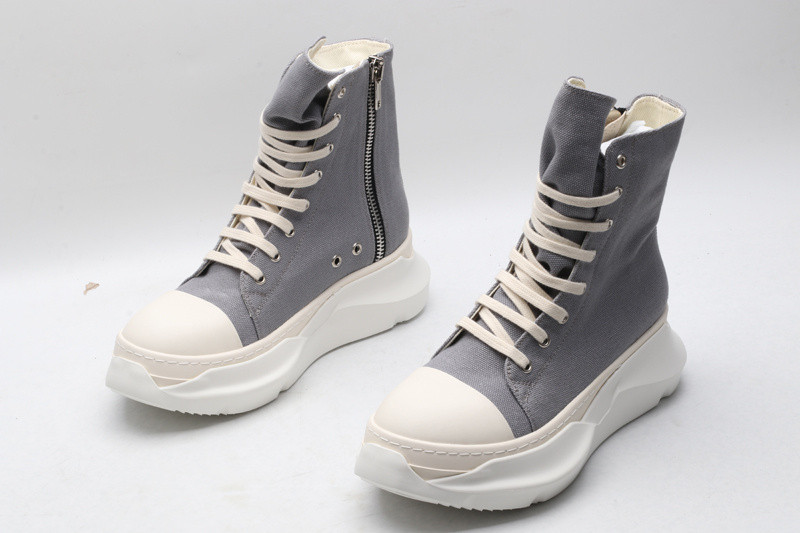 RO Sneakers