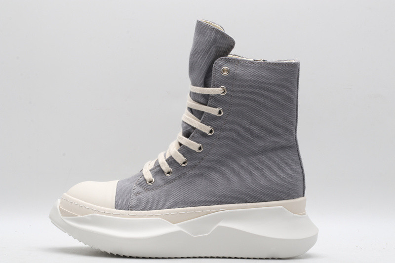 RO Sneakers