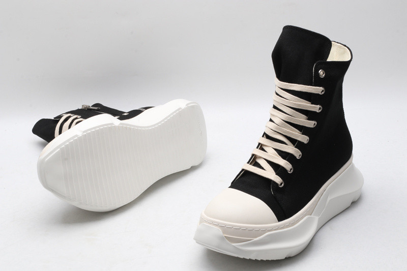 RO Sneakers