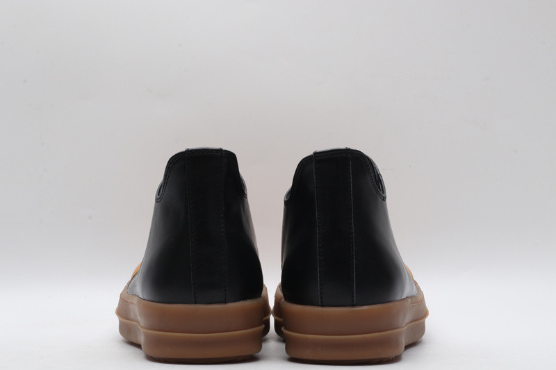 RO Sneakers