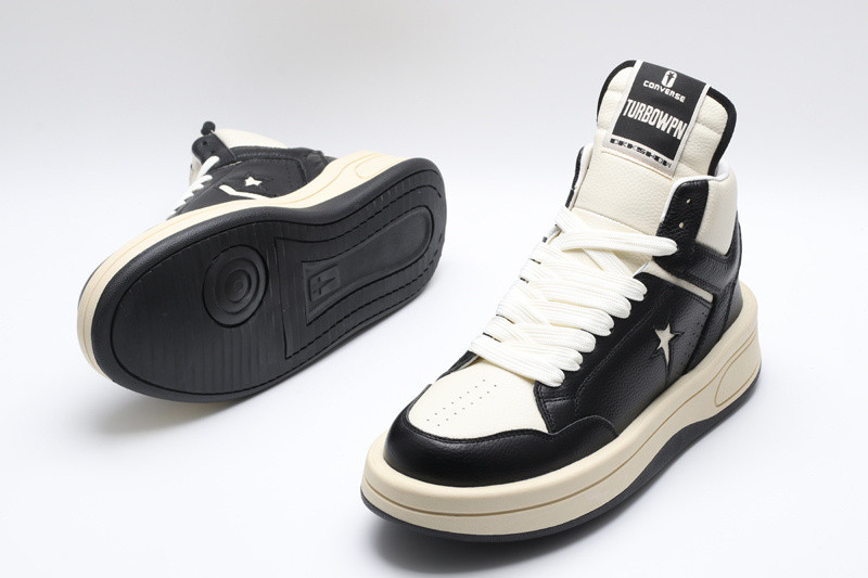 RO Sneakers