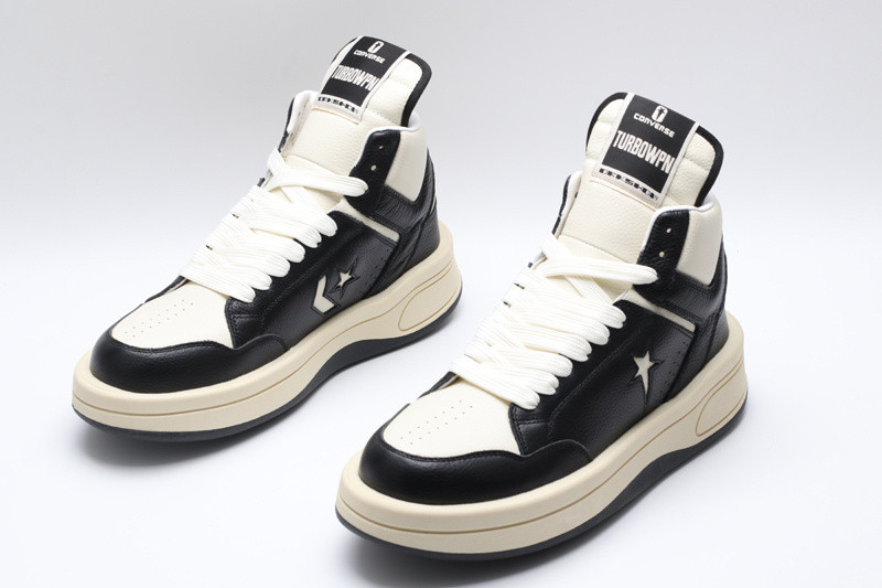 RO Sneakers