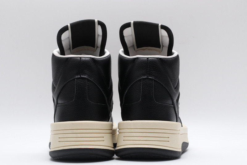 RO Sneakers