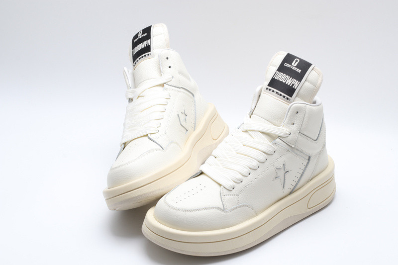 RO Sneakers