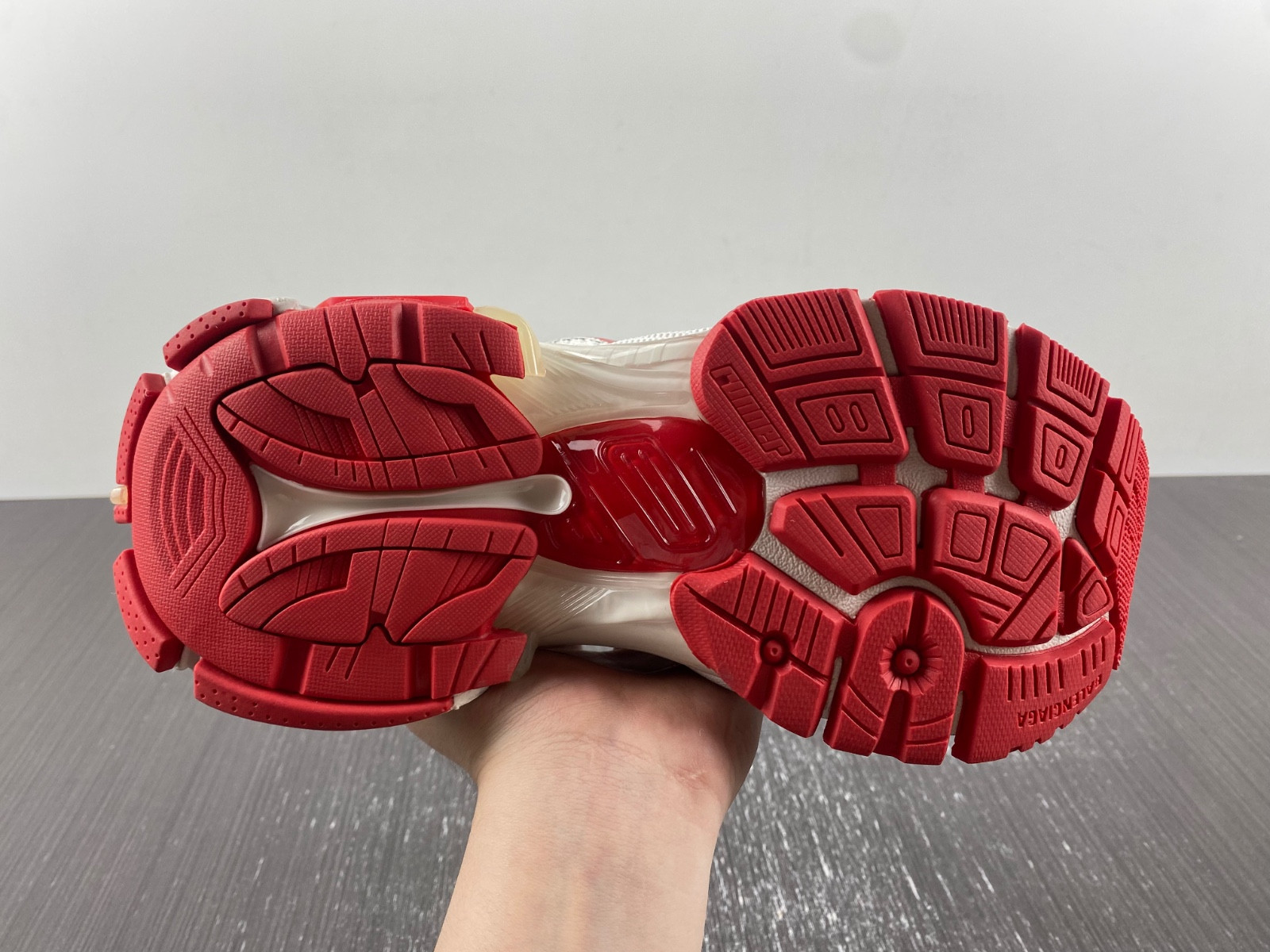 Ba*len*cia*ga runner 677402-w3rb2-9060