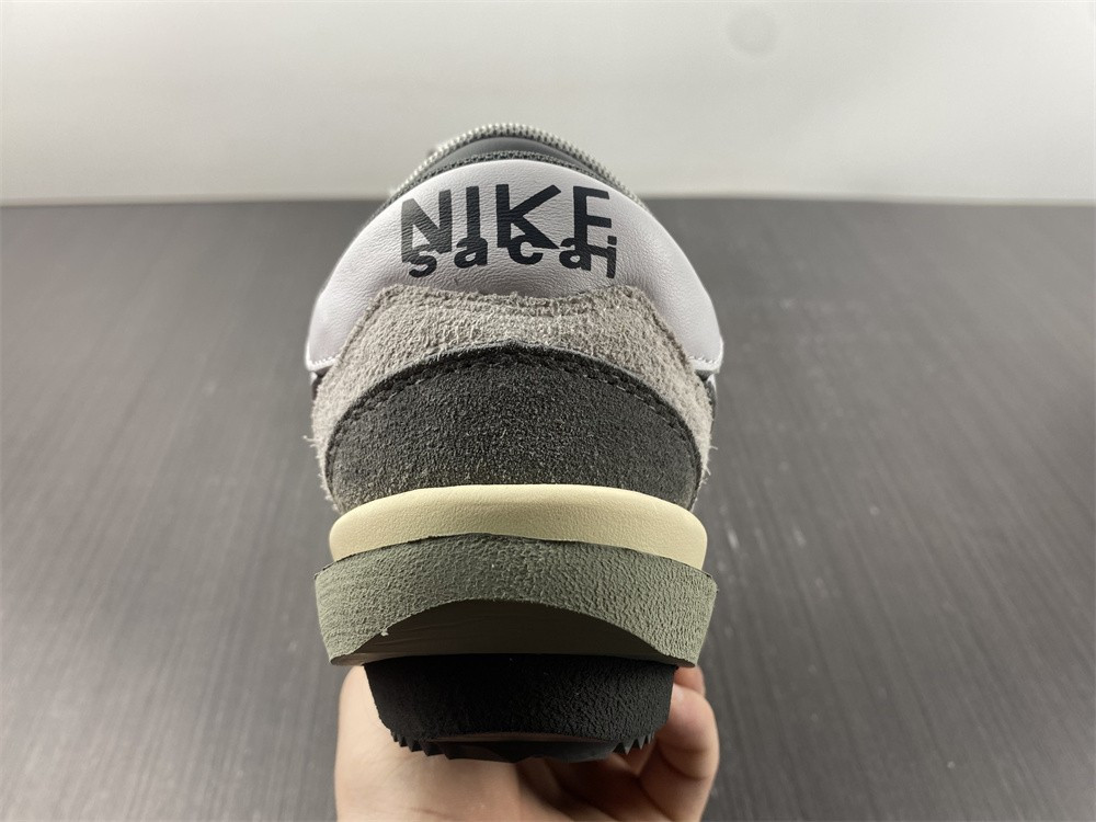 Sacai x Nk Zoom Cortez 4.0 DQ0581-001