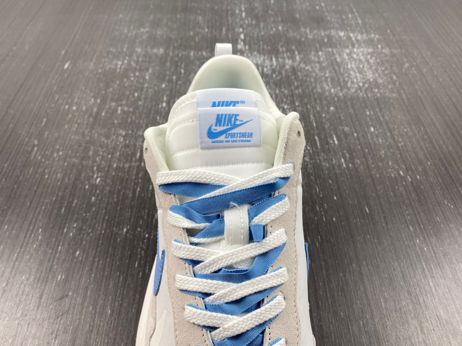 Sacai x Nike DD1875-112