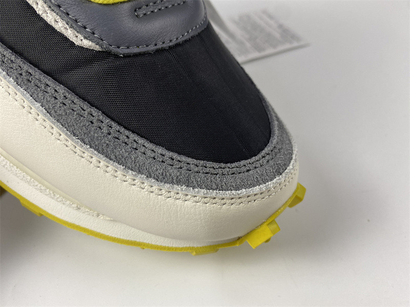 Undercover x Sacai x Nike LDWaffle DJ4877-001