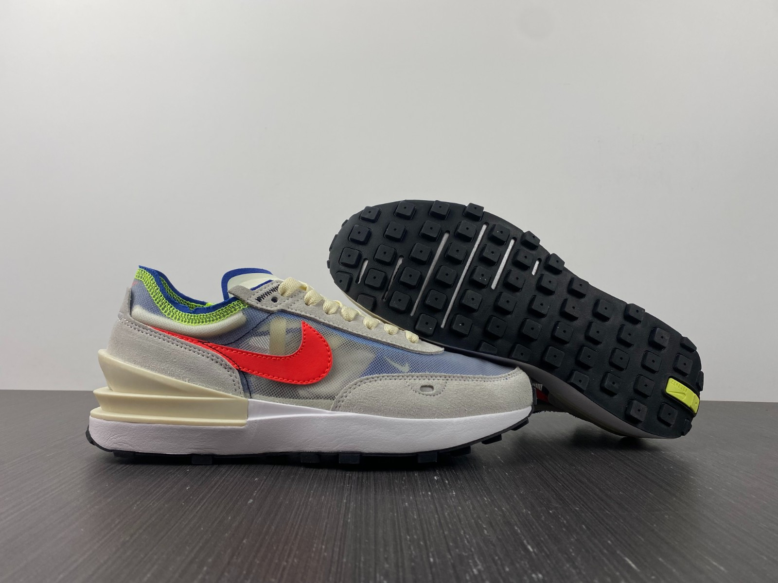 Nike Waffle One DA7995-101