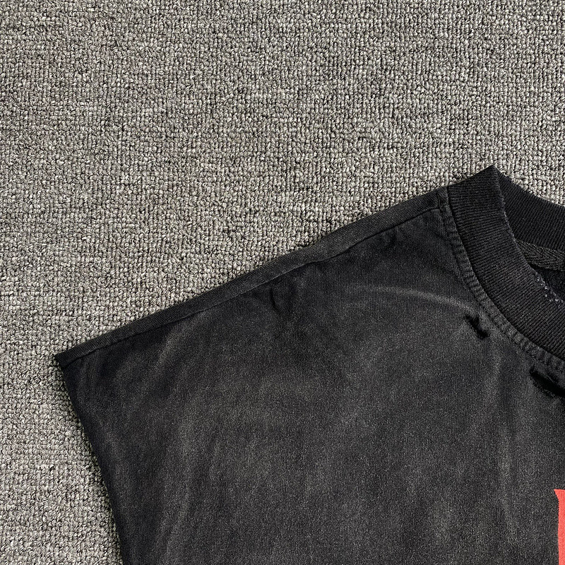 Sant Vest T Shirt