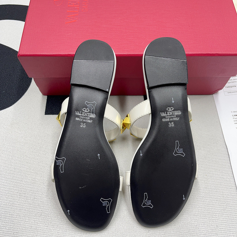 Valenti** sandals