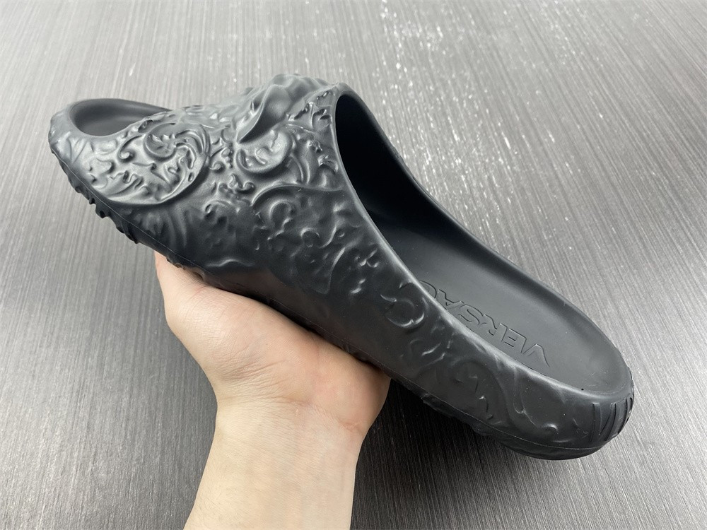 VERSACE slides