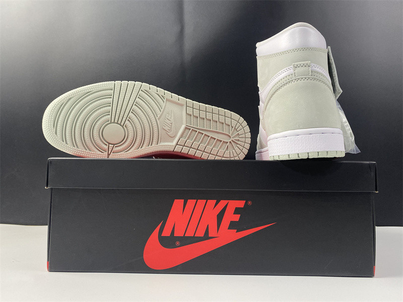 Air Jordan 1 High OG WMNS “Seafoam” CD0461-002