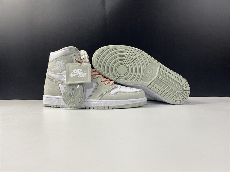 Air Jordan 1 High OG WMNS “Seafoam” CD0461-002