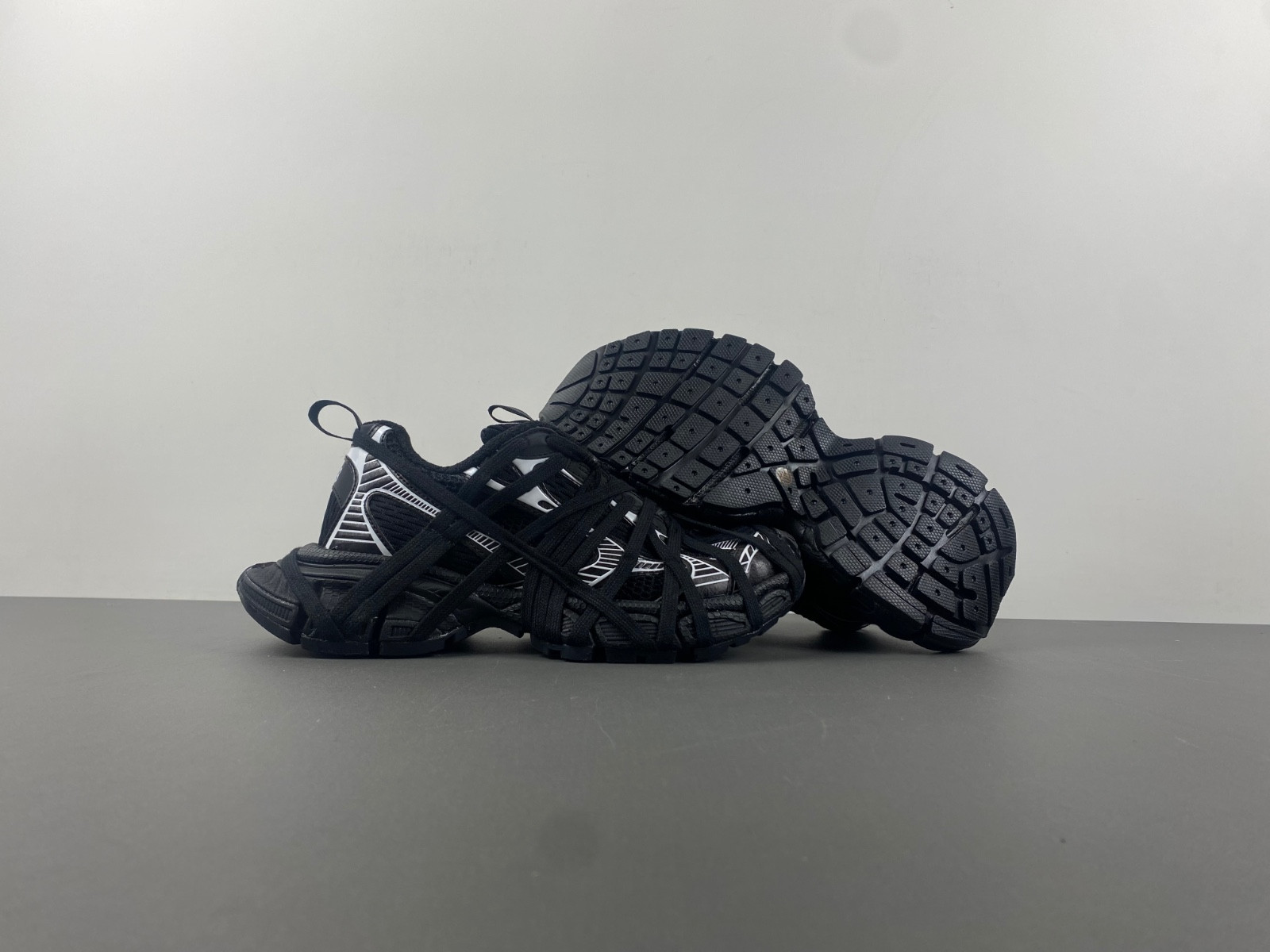 Ba*len*cia*ga phantom sneaker 734734 w3xl1 1090