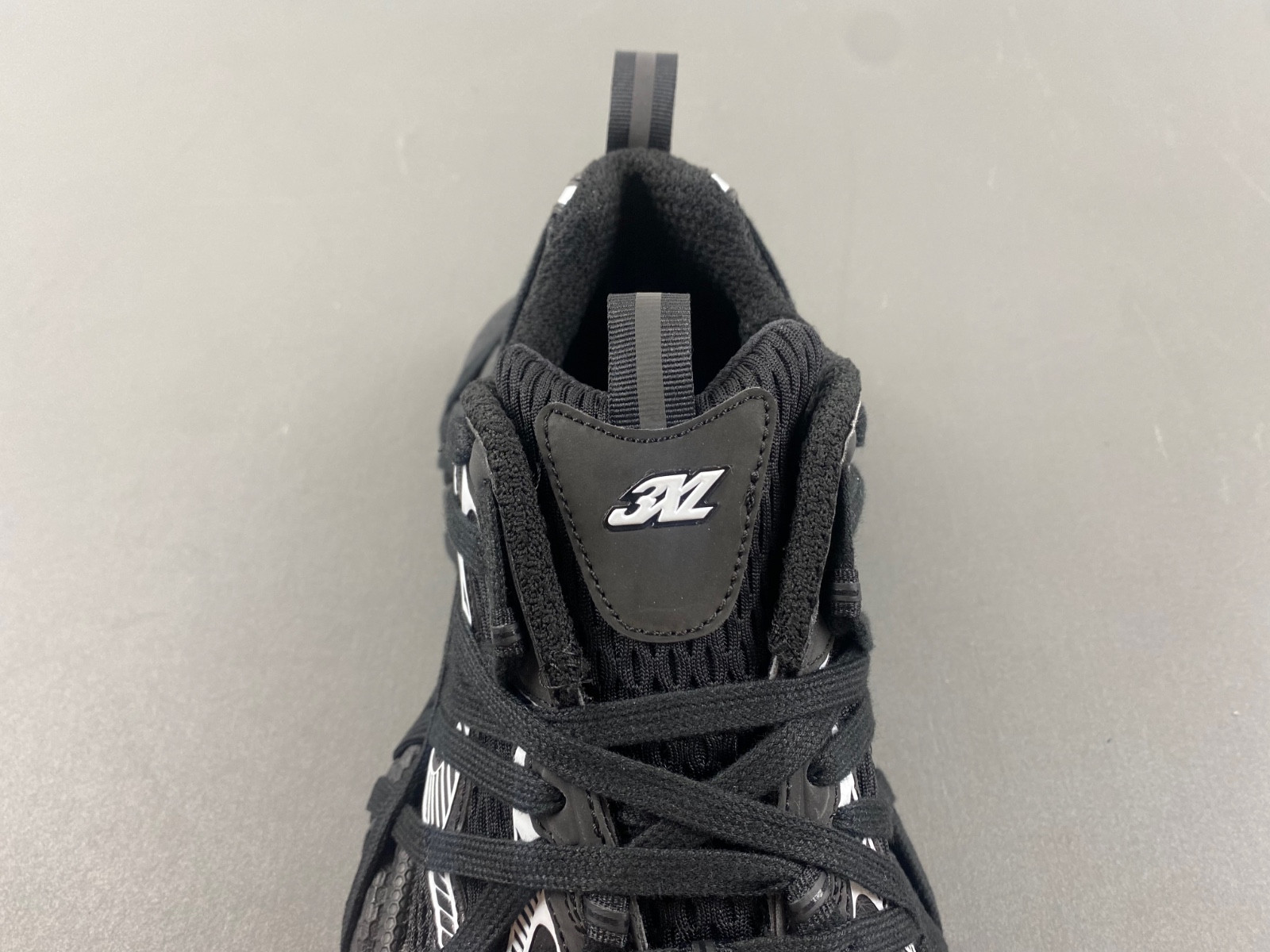 Ba*len*cia*ga phantom sneaker 734734 w3xl1 1090
