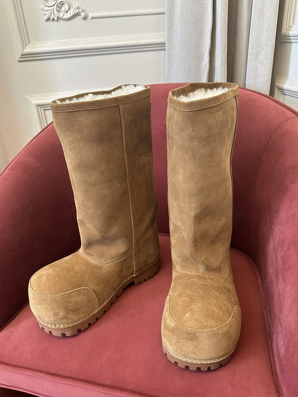 Ba*len*cia*ga boots