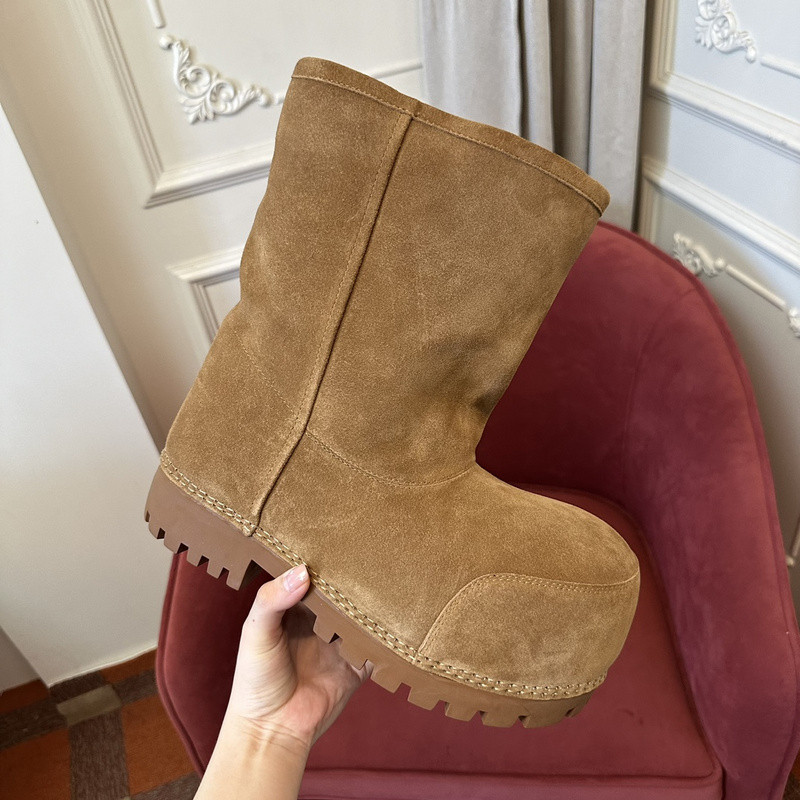 Ba*len*cia*ga boots